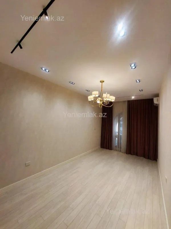 Satılır 3 otaqlı yeni tikili 110.5 m²