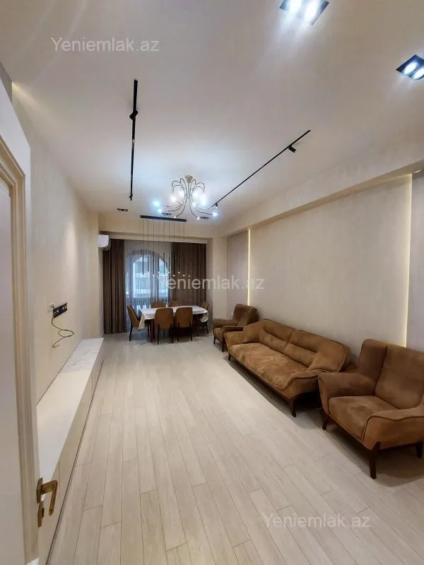 Satılır 3 otaqlı yeni tikili 110.5 m²
