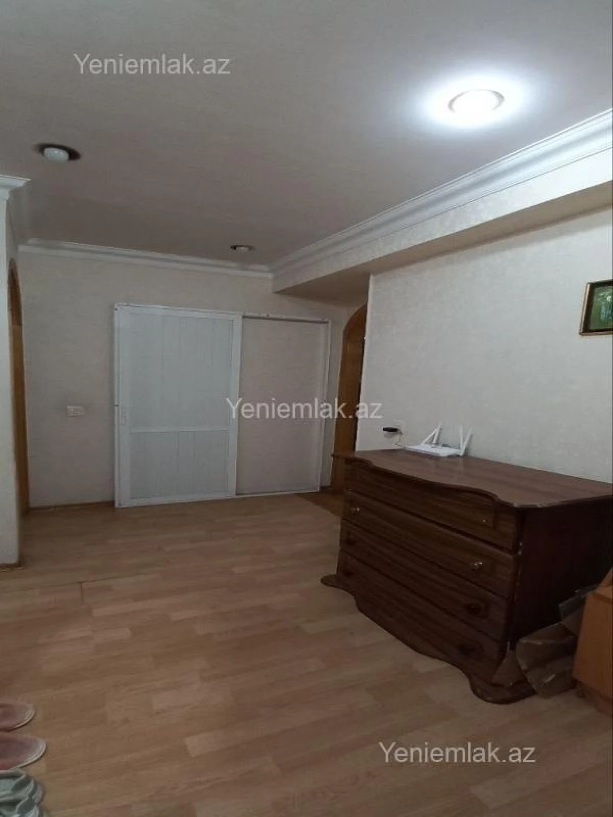 Satılır 2 otaqlı köhnə tikili 70 m²