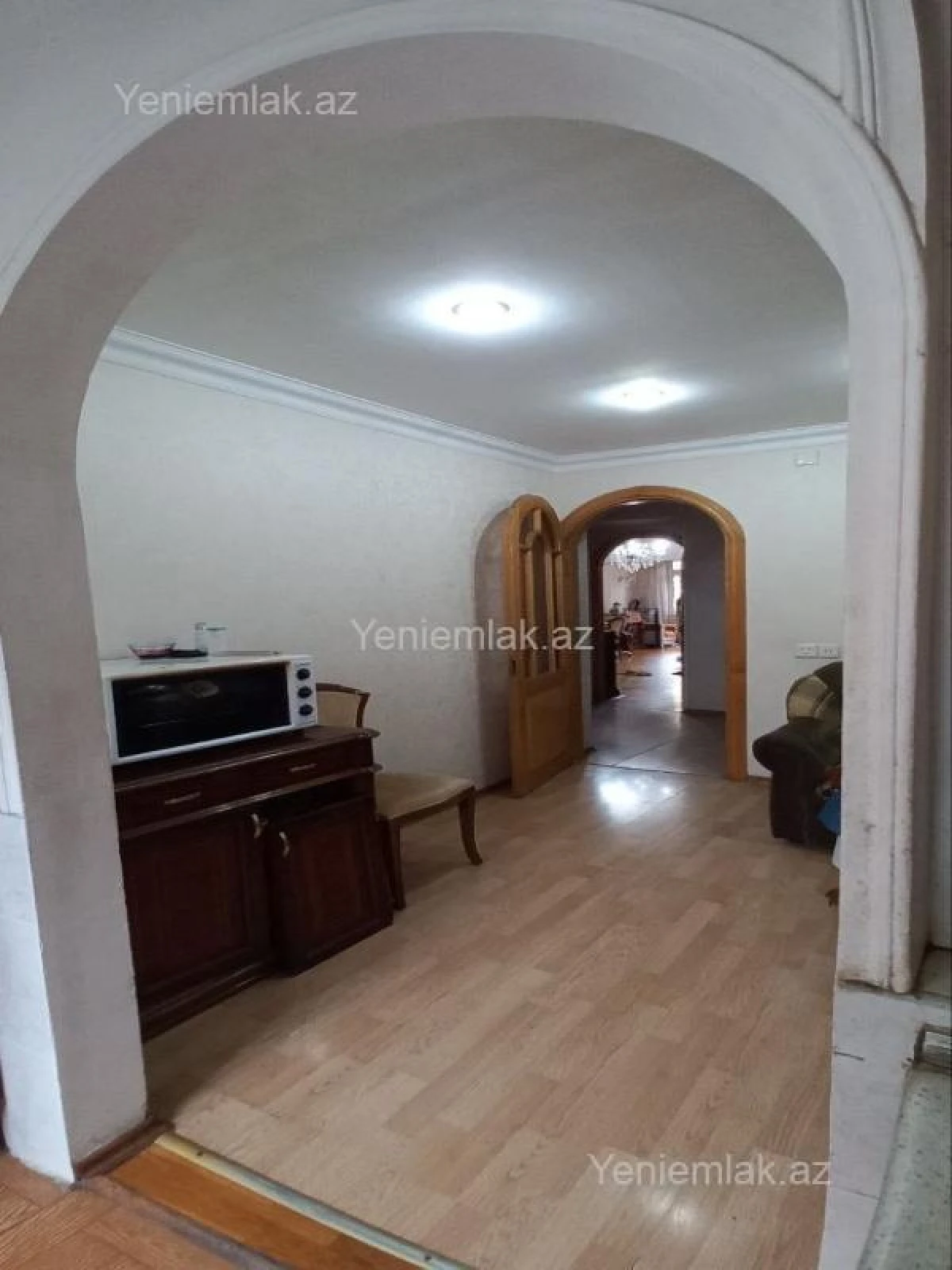 Satılır 2 otaqlı köhnə tikili 70 m²