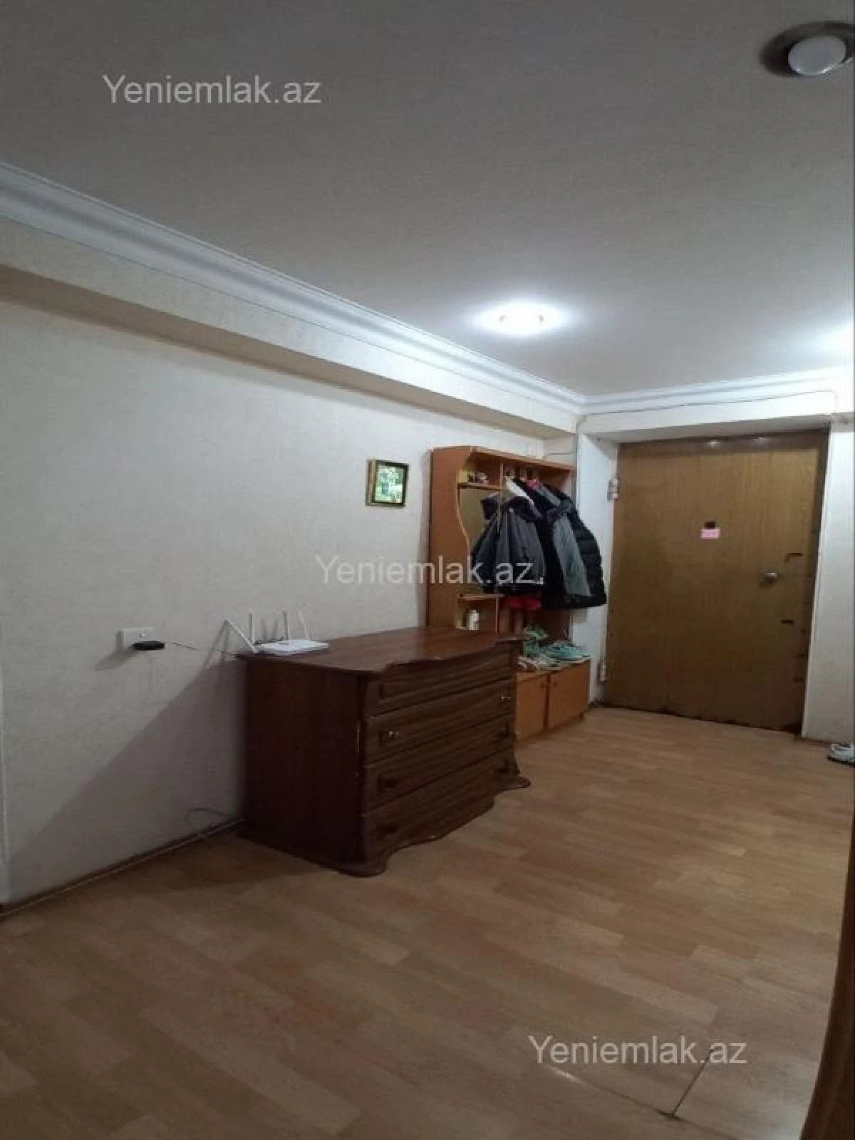 Satılır 2 otaqlı köhnə tikili 70 m²