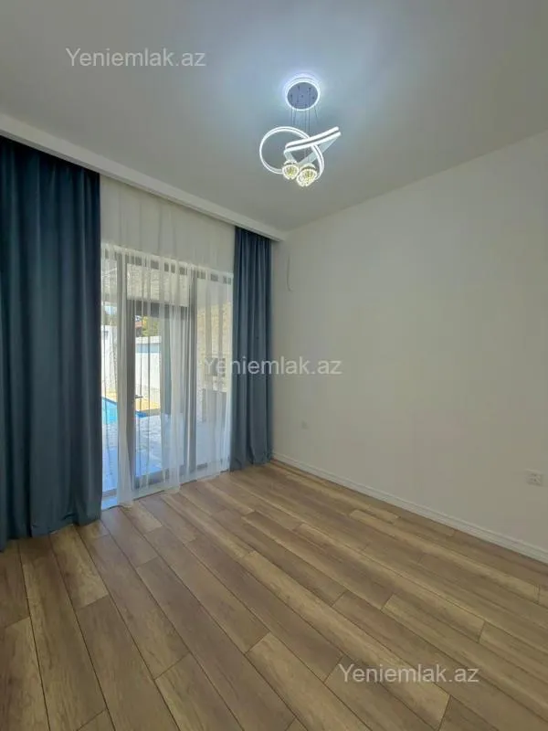 Satılır 4 otaqlı həyət evi 160 m²