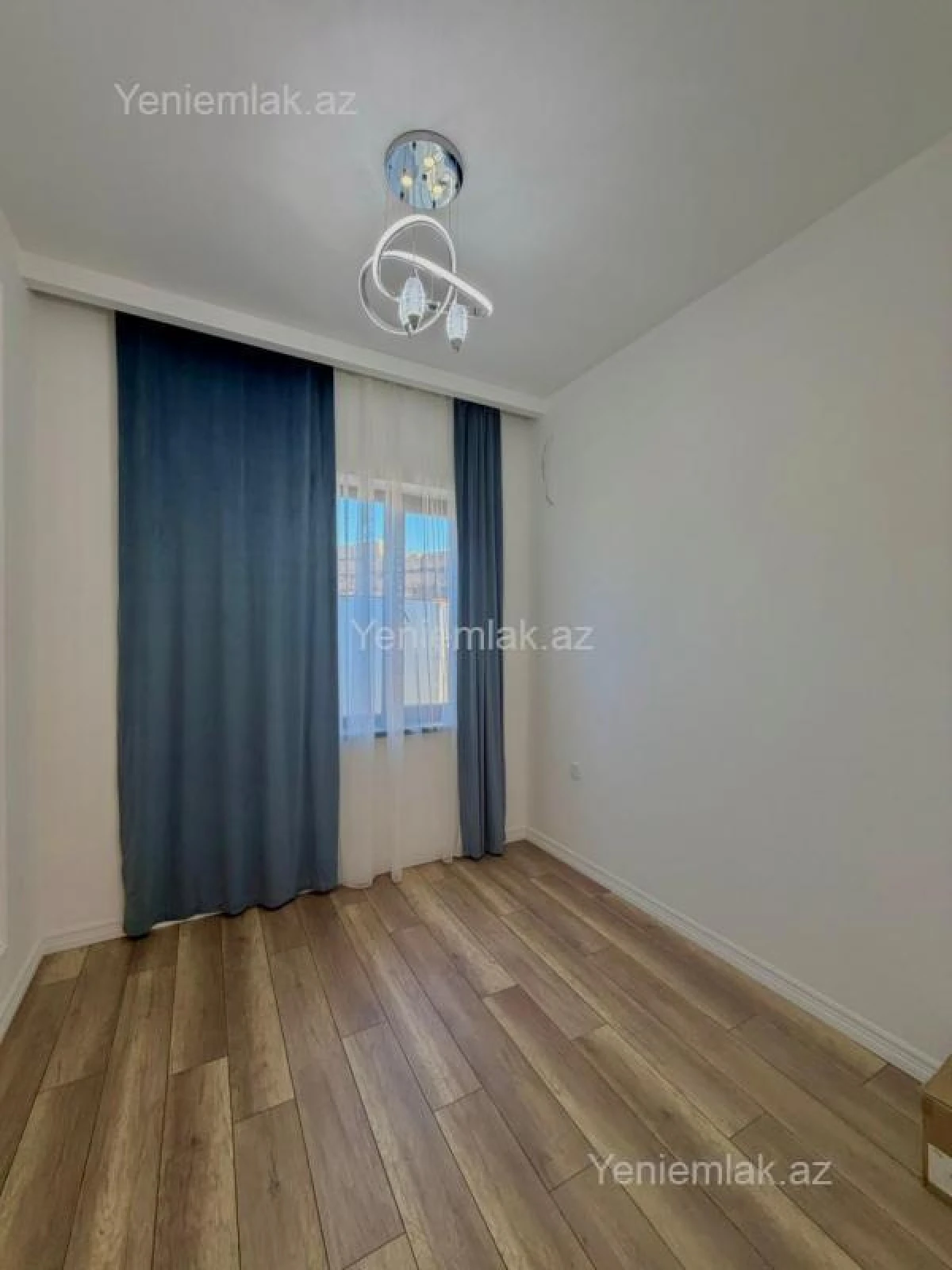 Satılır 4 otaqlı həyət evi 160 m²