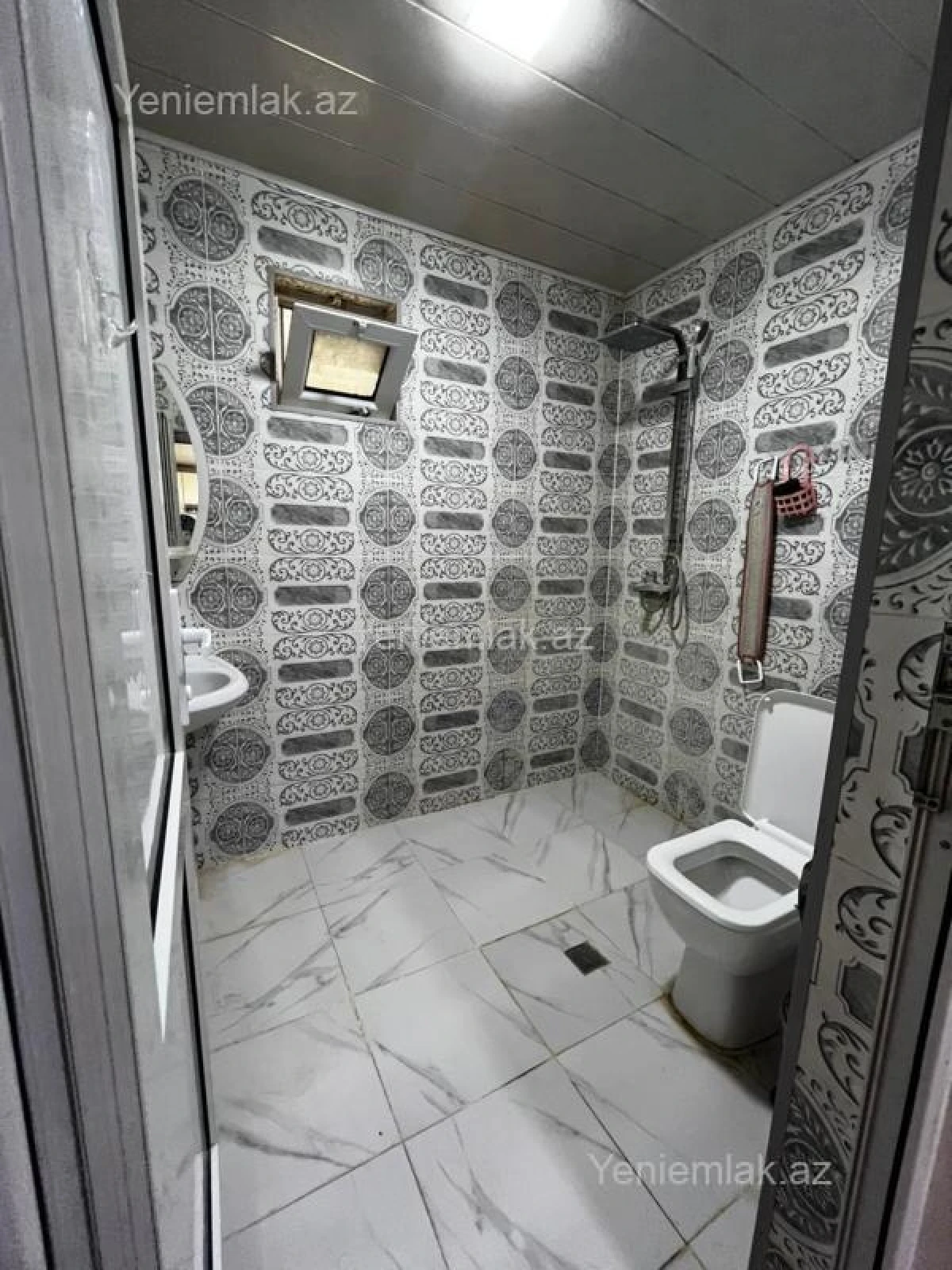 Satılır 5 otaqlı həyət evi 130 m²