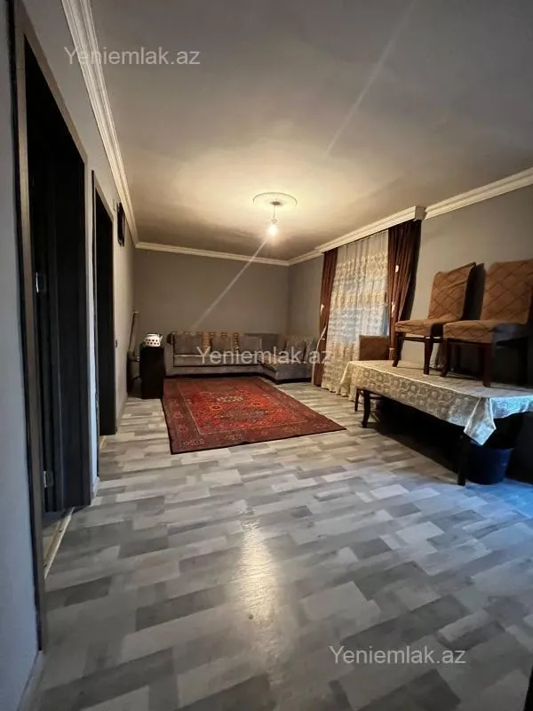 Satılır 5 otaqlı həyət evi 130 m²