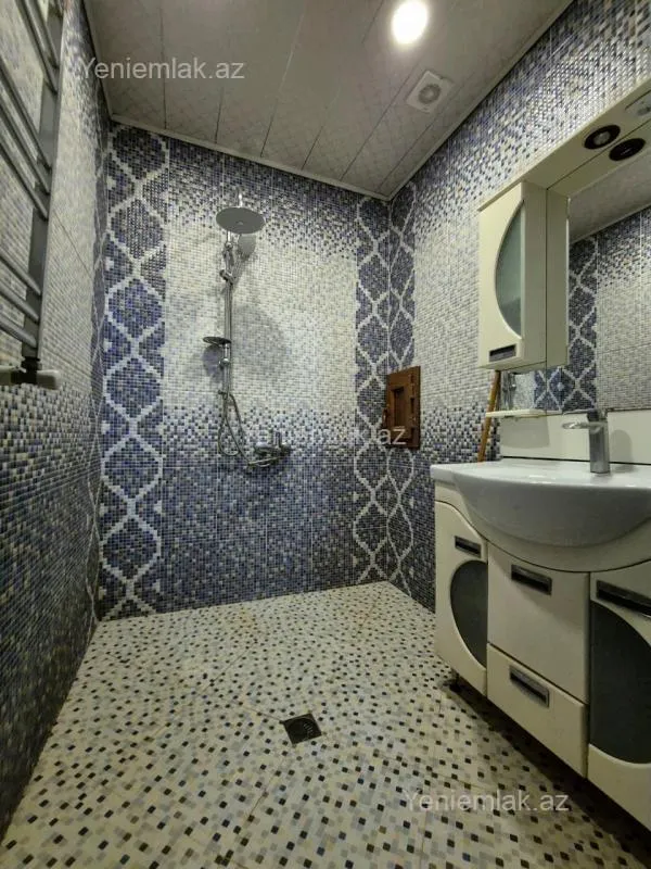 Satılır 2 otaqlı yeni tikili 94 m²