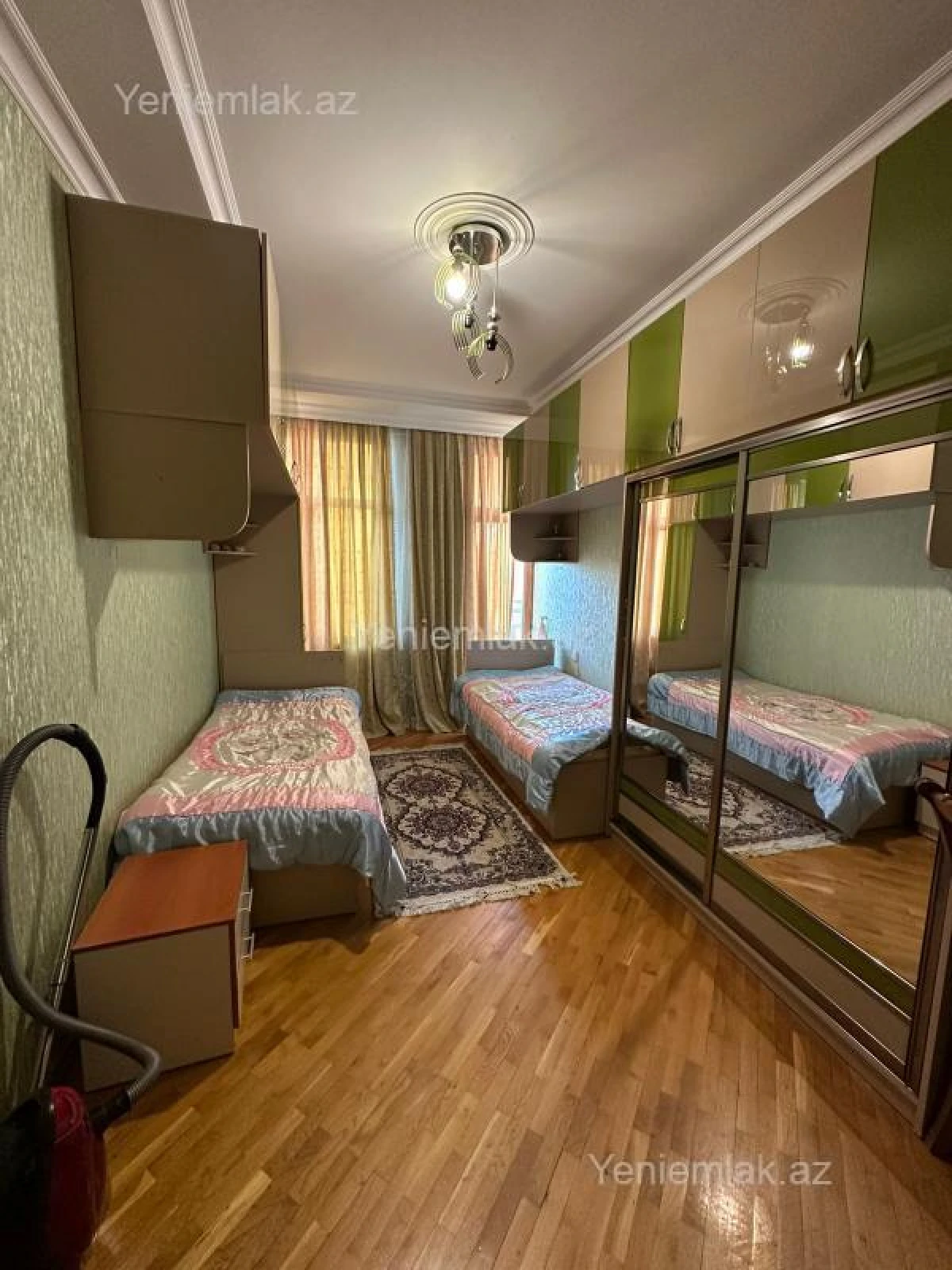 Satılır 3 otaqlı yeni tikili 175 m²