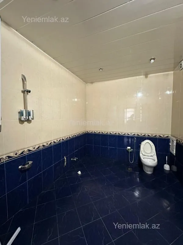 Satılır 3 otaqlı yeni tikili 175 m²