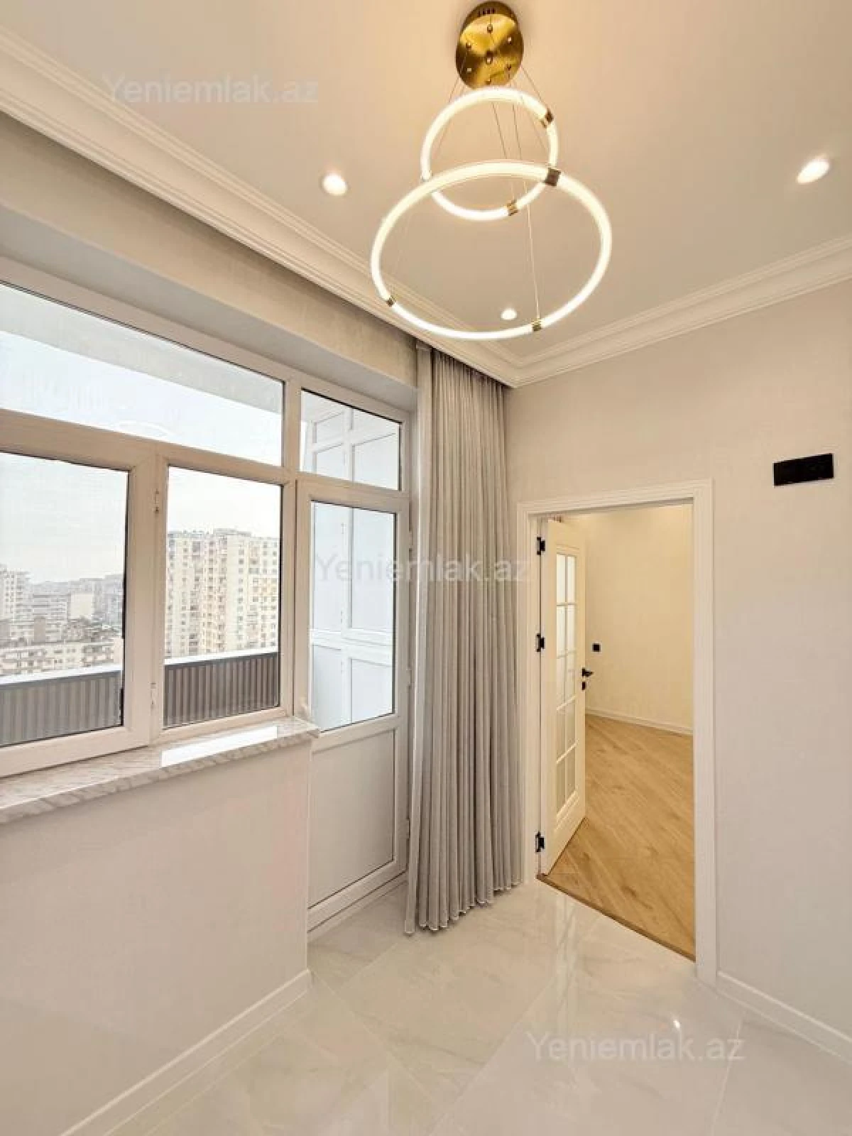 Satılır 2 otaqlı yeni tikili 64 m²