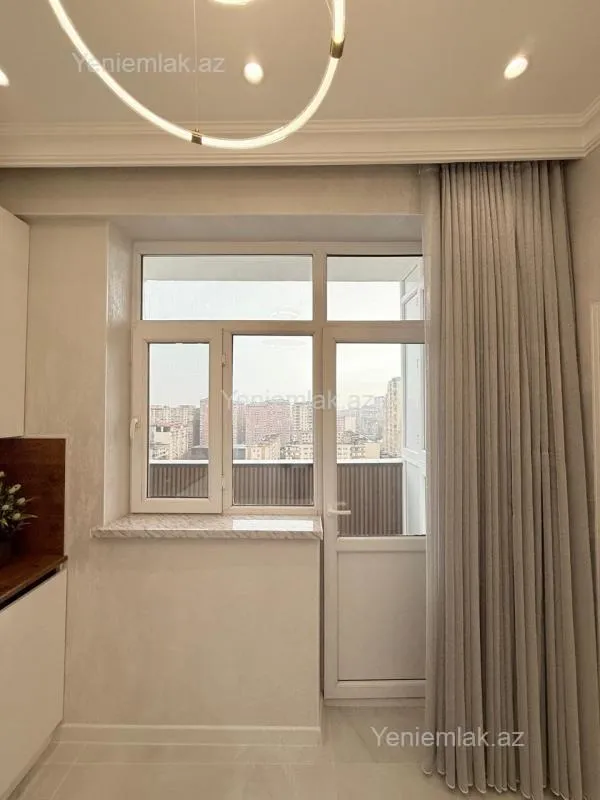 Satılır 2 otaqlı yeni tikili 64 m²