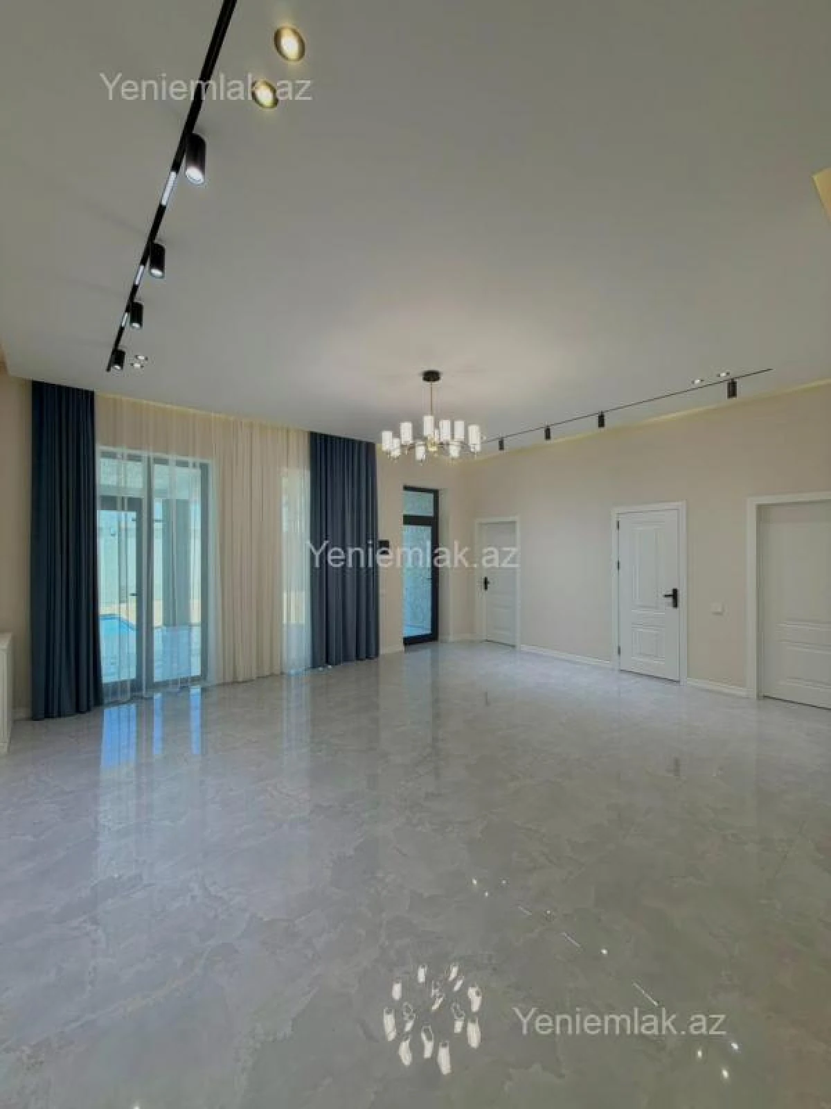 Satılır 4 otaqlı həyət evi 160 m²