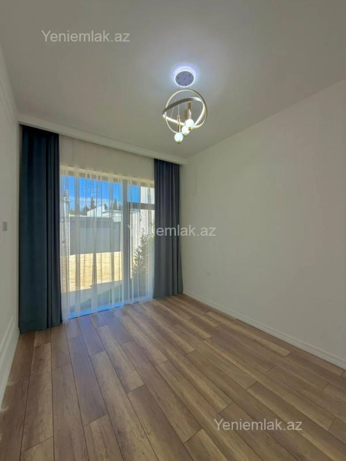 Satılır 4 otaqlı həyət evi 160 m²