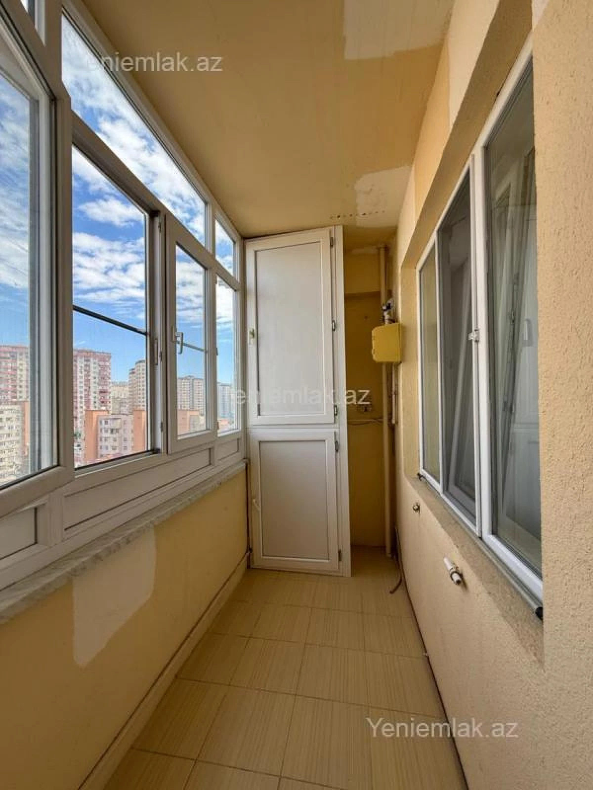 Satılır 2 otaqlı yeni tikili 68 m²