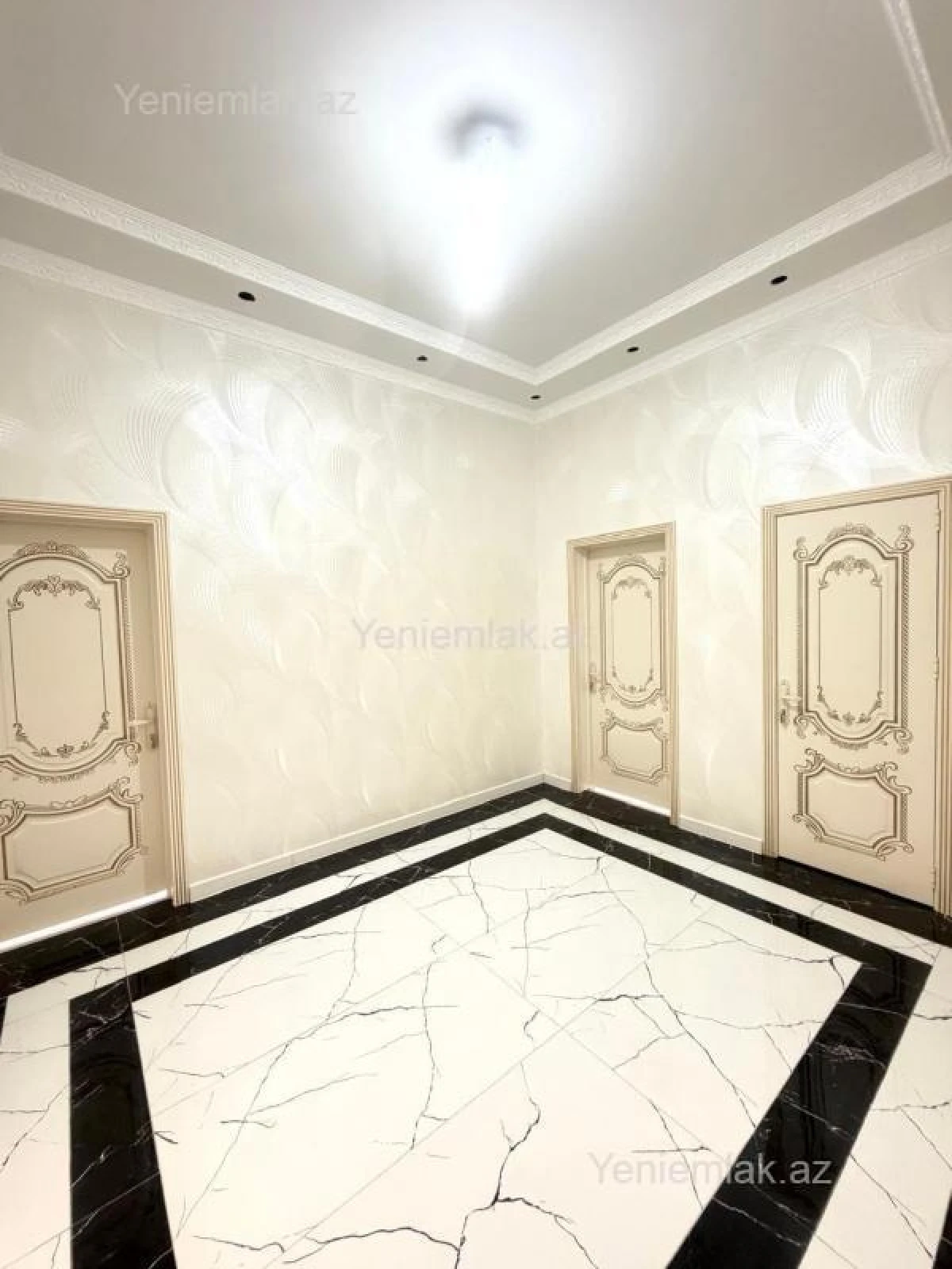 Satılır 2 otaqlı yeni tikili 81 m²