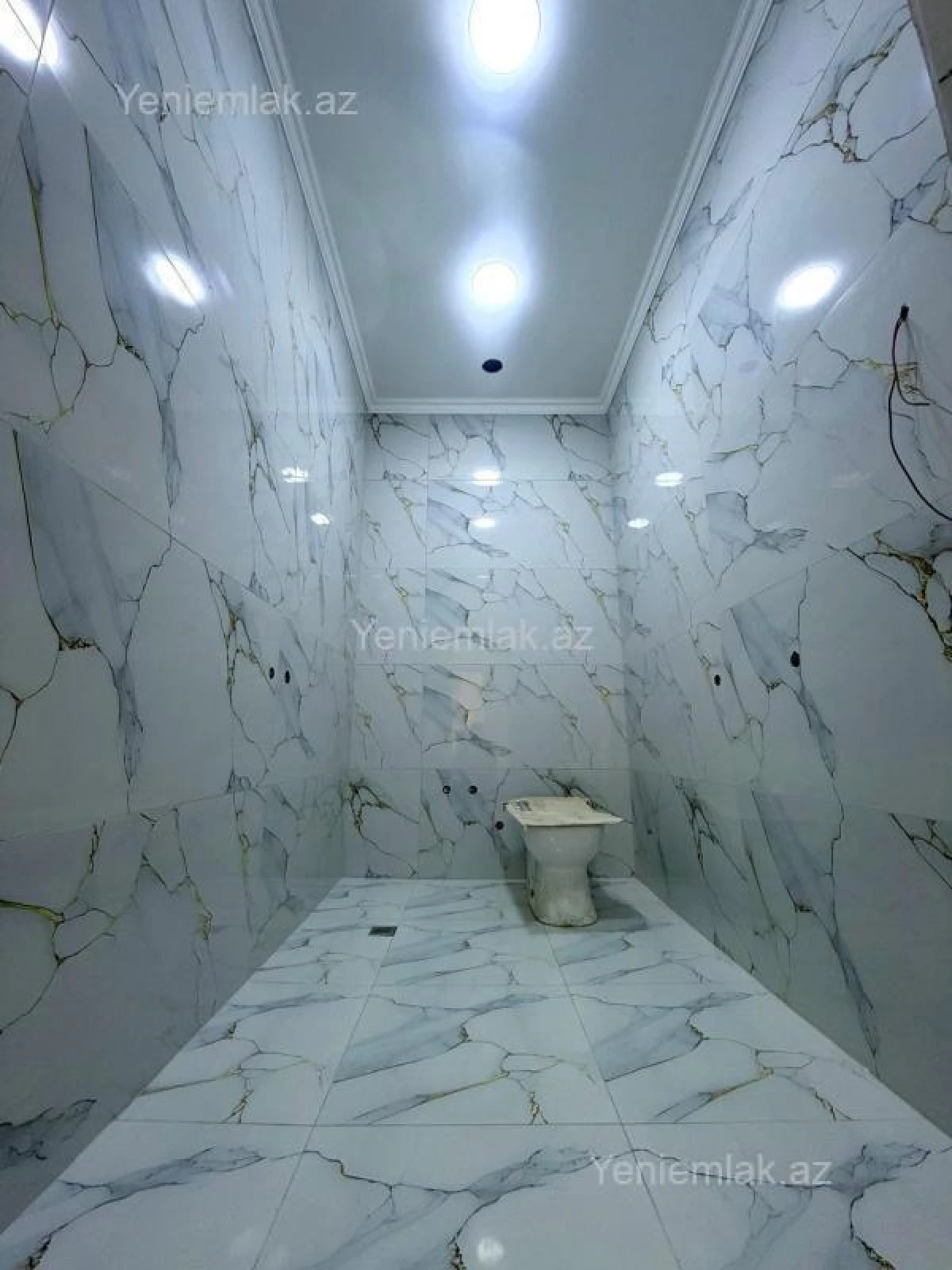 Satılır 2 otaqlı yeni tikili 81 m²