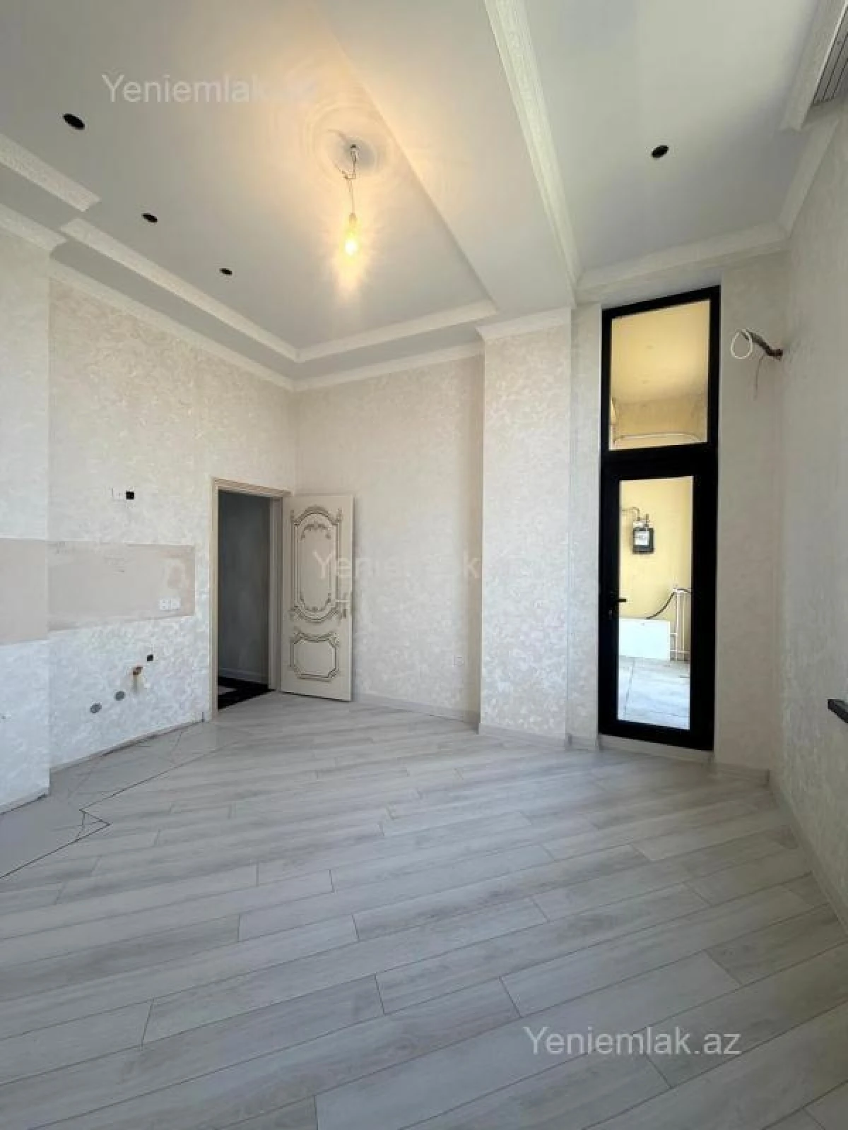 Satılır 2 otaqlı yeni tikili 81 m²