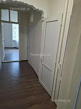 Satılır 2 otaqlı köhnə tikili 60 m²