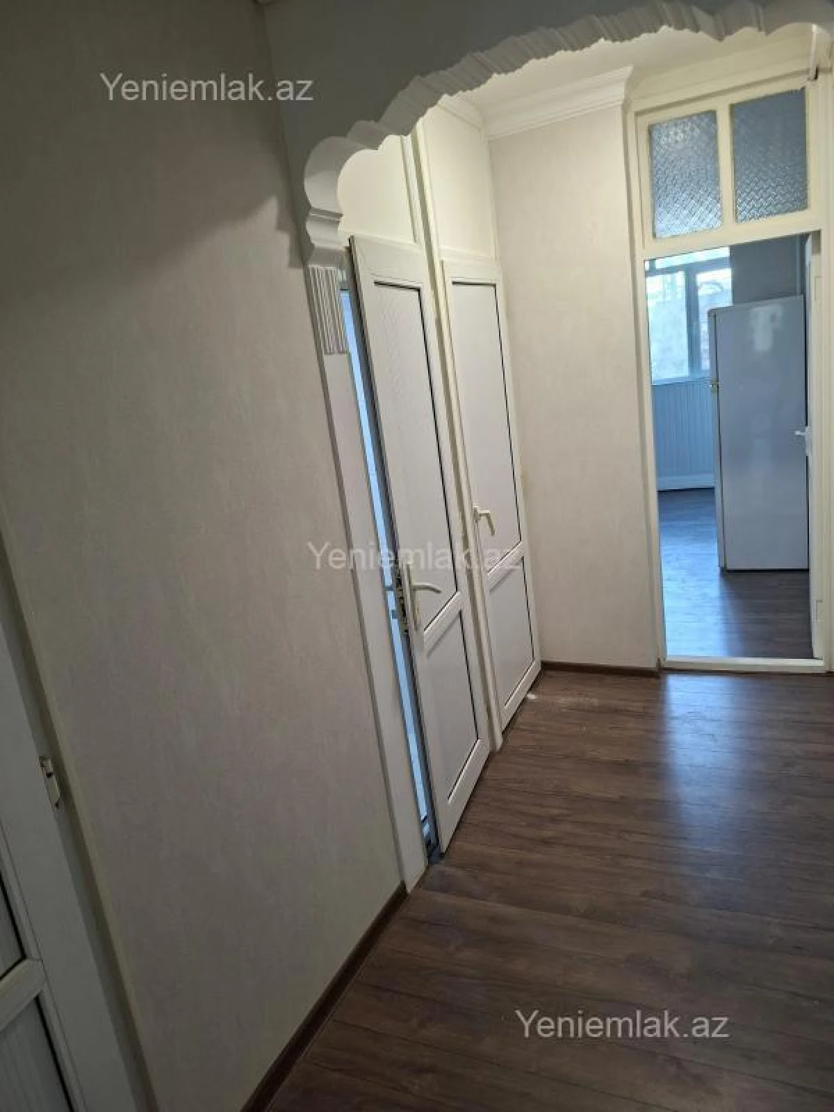 Satılır 2 otaqlı köhnə tikili 60 m²