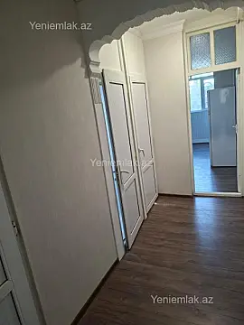 Satılır 2 otaqlı köhnə tikili 60 m²