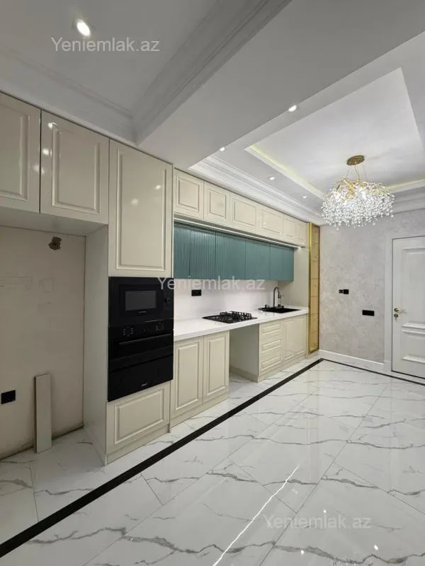 Satılır 3 otaqlı yeni tikili 95 m²