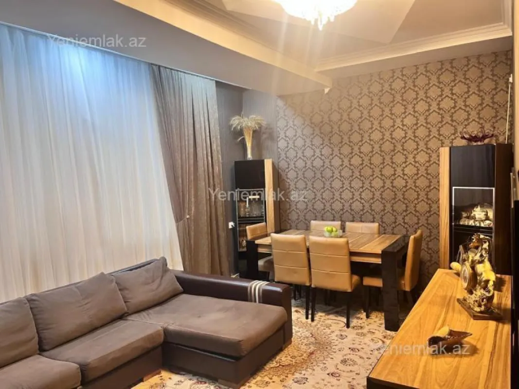 Satılır 3 otaqlı yeni tikili 80 m²