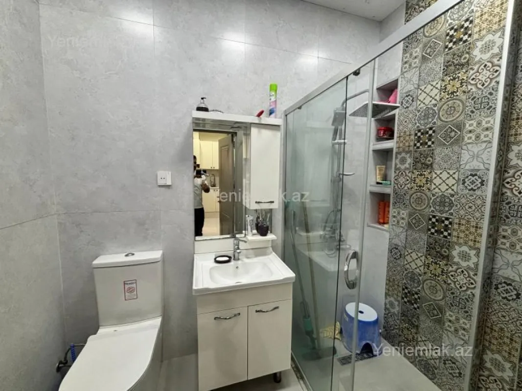 Satılır 2 otaqlı yeni tikili 60 m²