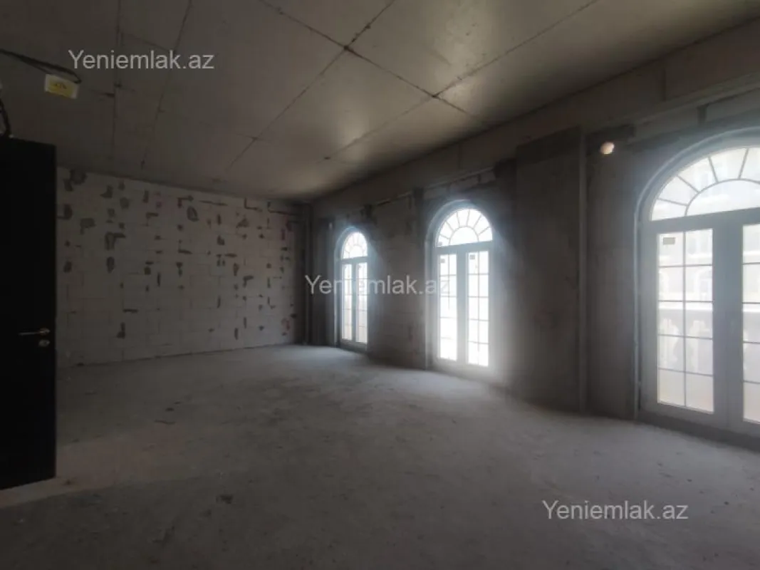 Satılır 3 otaqlı yeni tikili 114 m²