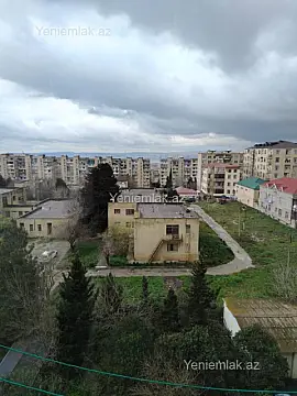 Satılır 2 otaqlı köhnə tikili 55 m²