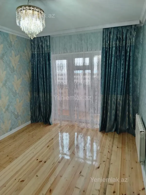Satılır 2 otaqlı köhnə tikili 55 m²
