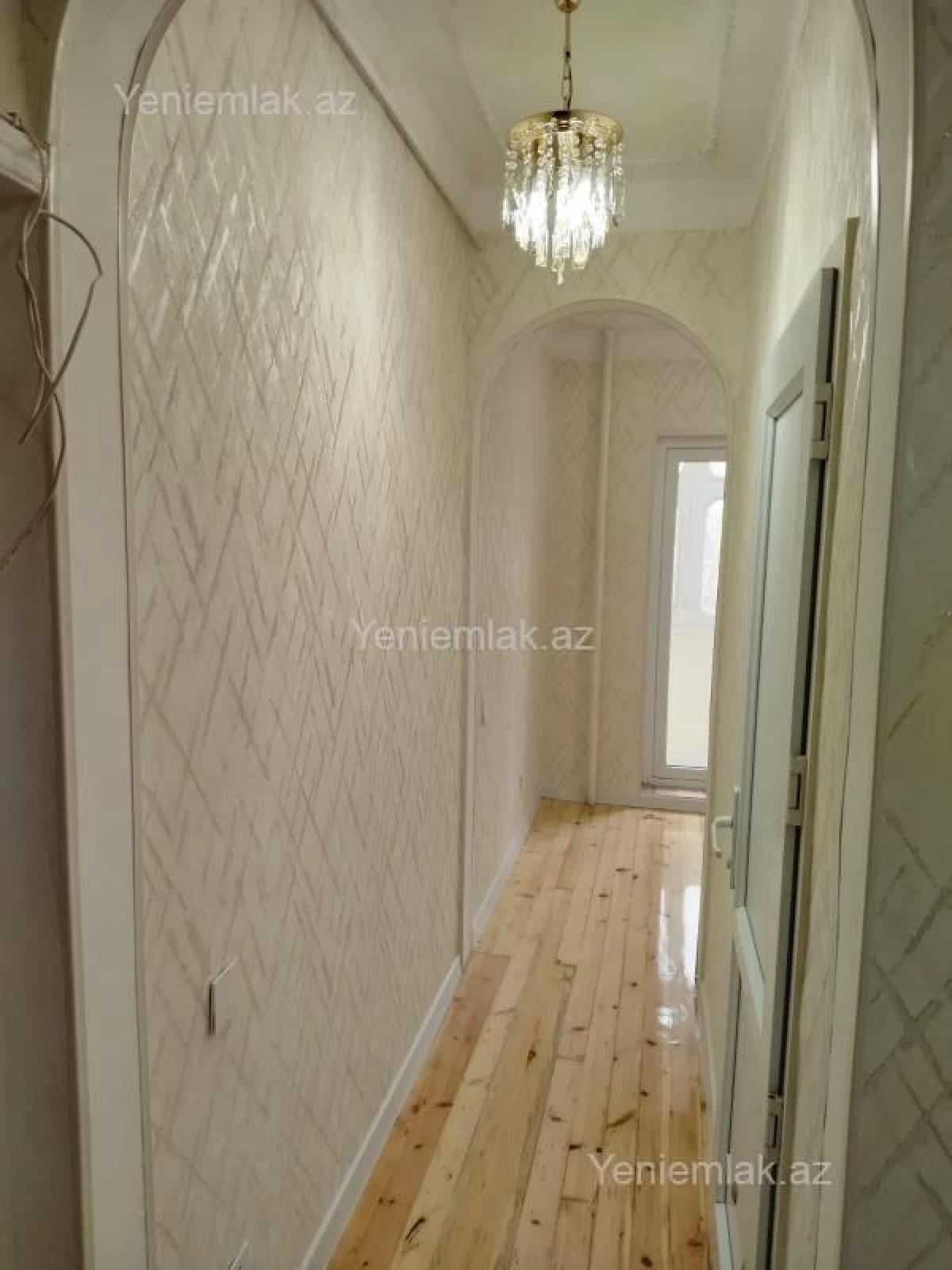 Satılır 2 otaqlı köhnə tikili 55 m²