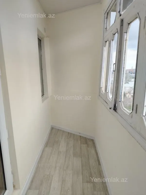 Satılır 2 otaqlı köhnə tikili 55 m²