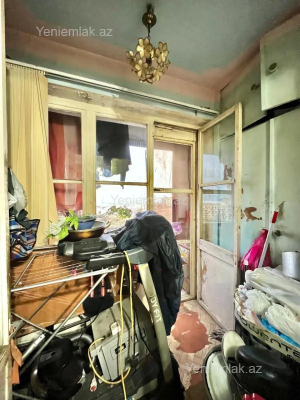 Satılır 2 otaqlı köhnə tikili 60 m²