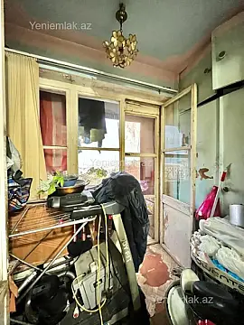 Satılır 2 otaqlı köhnə tikili 60 m²