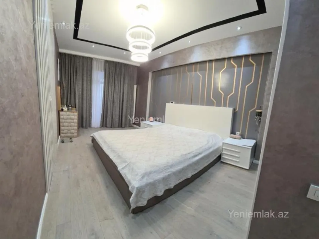Satılır 3 otaqlı yeni tikili 120 m²