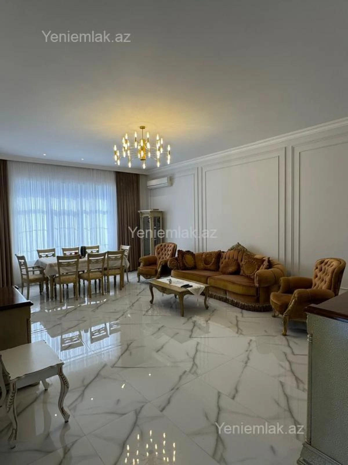 Satılır 5 otaqlı həyət evi 270 m²