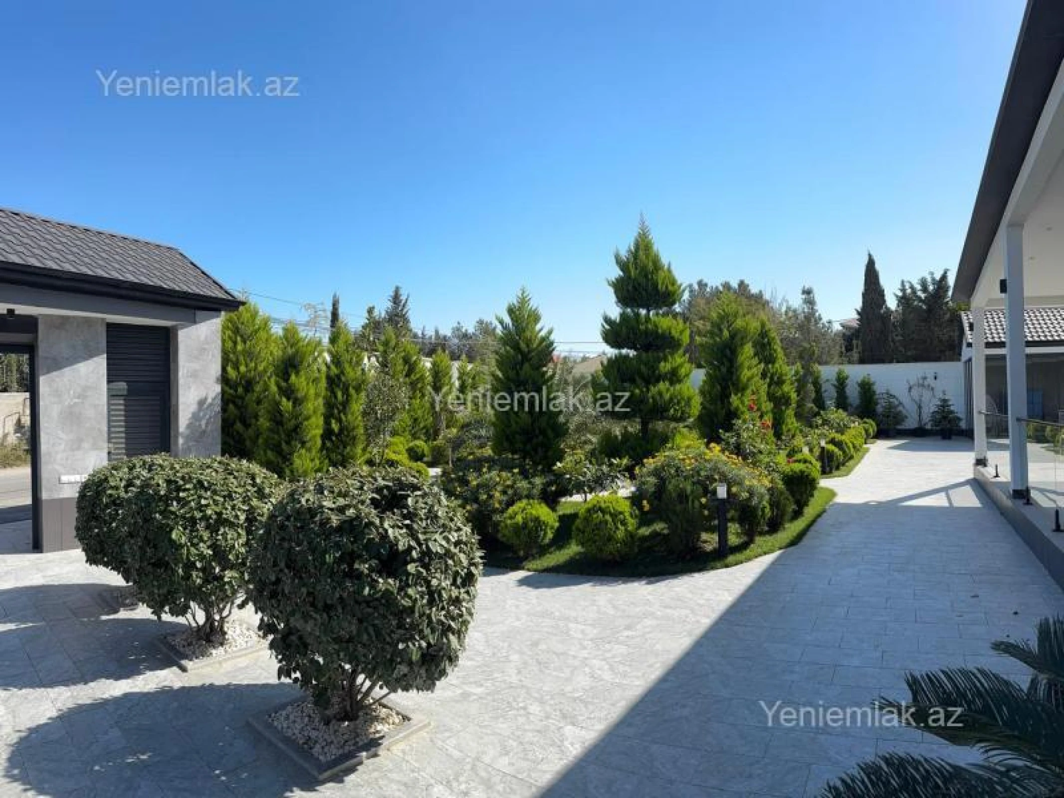 Satılır 5 otaqlı həyət evi 270 m²