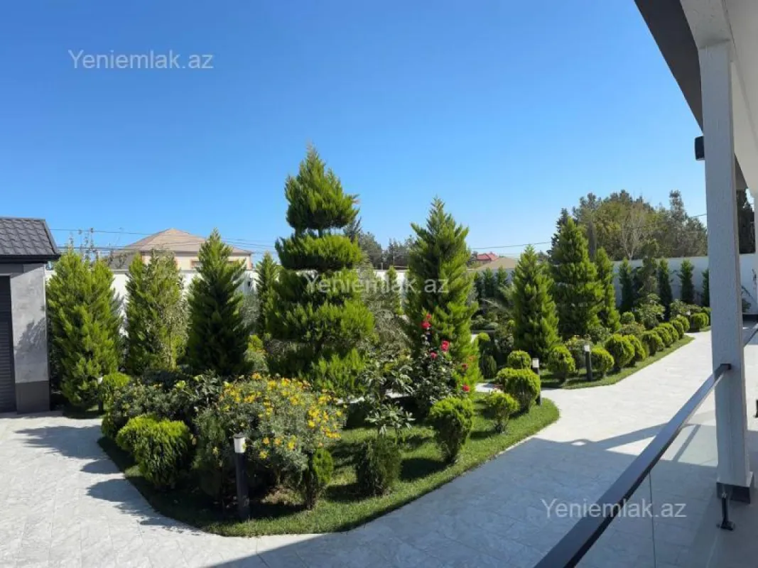 Satılır 5 otaqlı həyət evi 270 m²