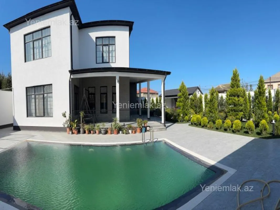 Satılır 5 otaqlı həyət evi 270 m²