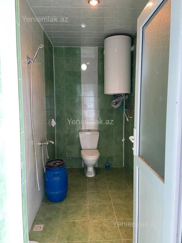 Satılır 9 otaqlı həyət evi 250 m²