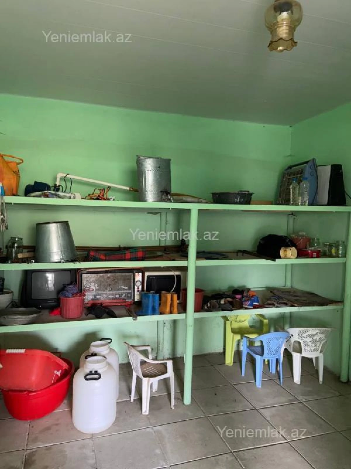 Satılır 9 otaqlı həyət evi 250 m²