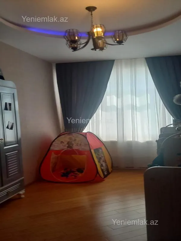 Satılır 3 otaqlı yeni tikili 90 m²