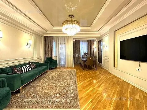Satılır 3 otaqlı yeni tikili 136.5 m²
