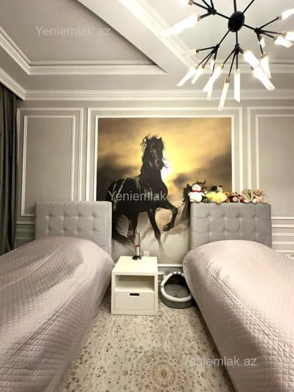 Satılır 3 otaqlı yeni tikili 136.5 m²