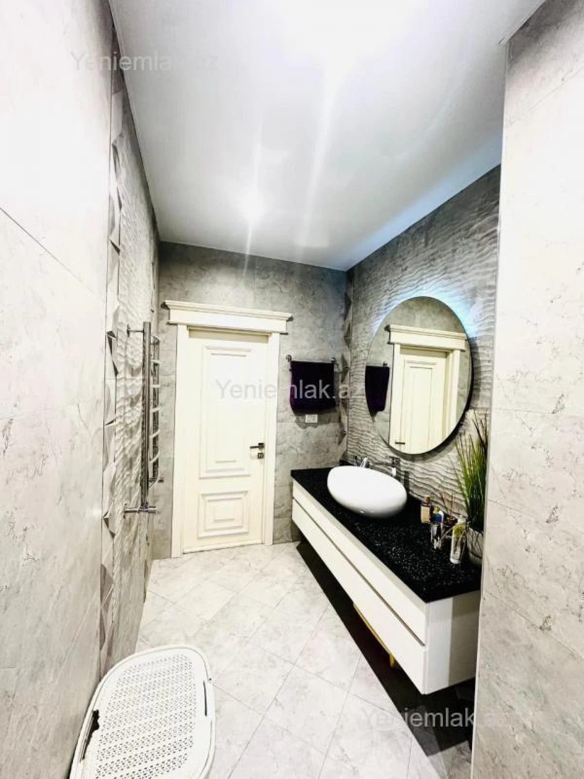 Satılır 3 otaqlı yeni tikili 136.5 m²