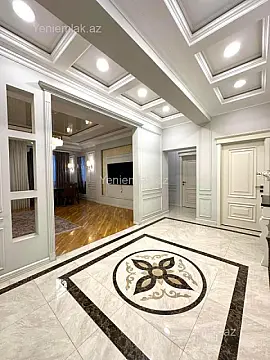 Satılır 3 otaqlı yeni tikili 136.5 m²