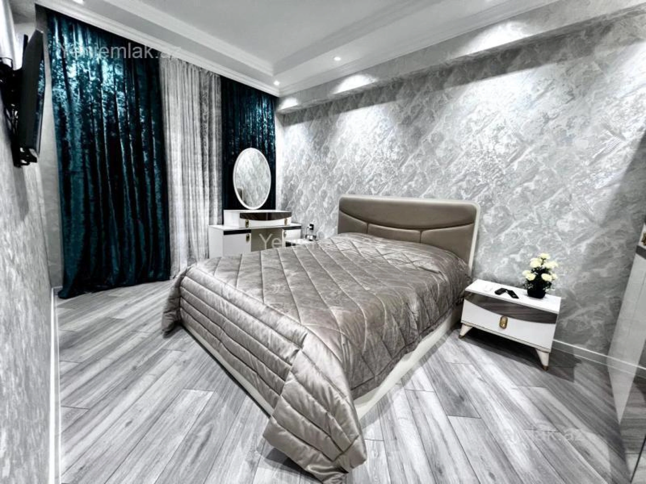 Satılır 2 otaqlı yeni tikili 75 m²