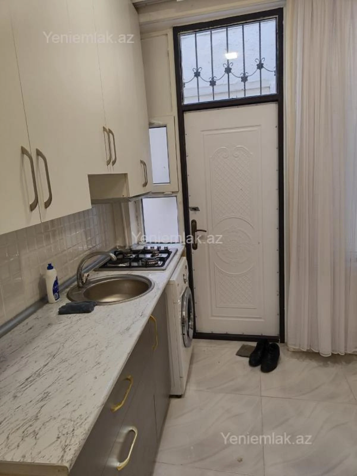 Satılır 2 otaqlı köhnə tikili 40 m²