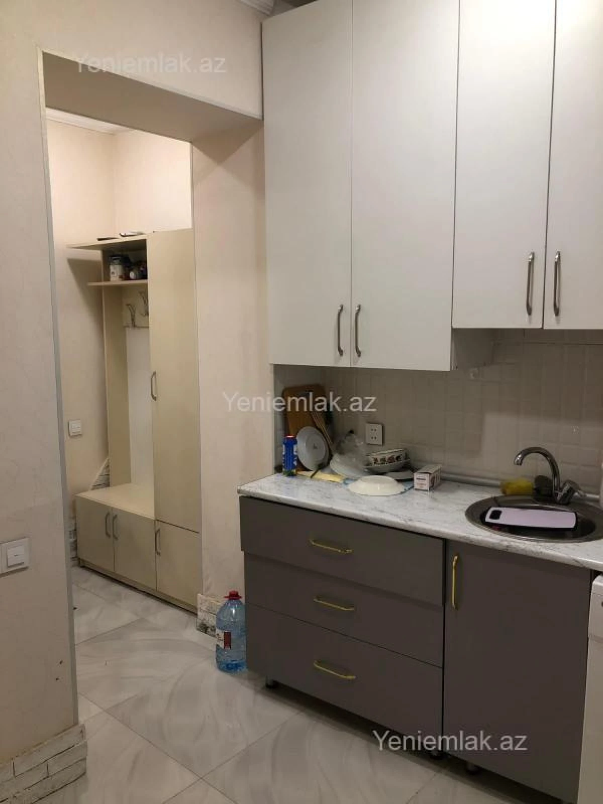 Satılır 2 otaqlı köhnə tikili 40 m²