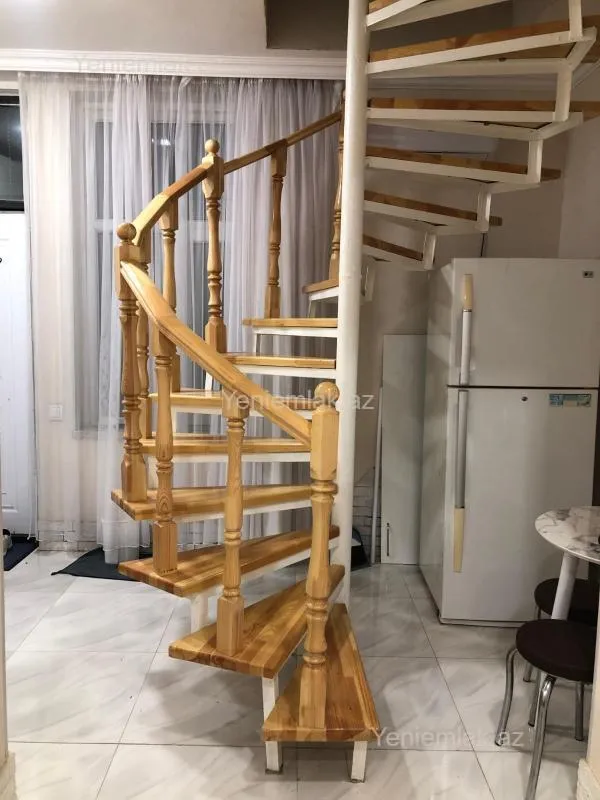 Satılır 2 otaqlı köhnə tikili 40 m²