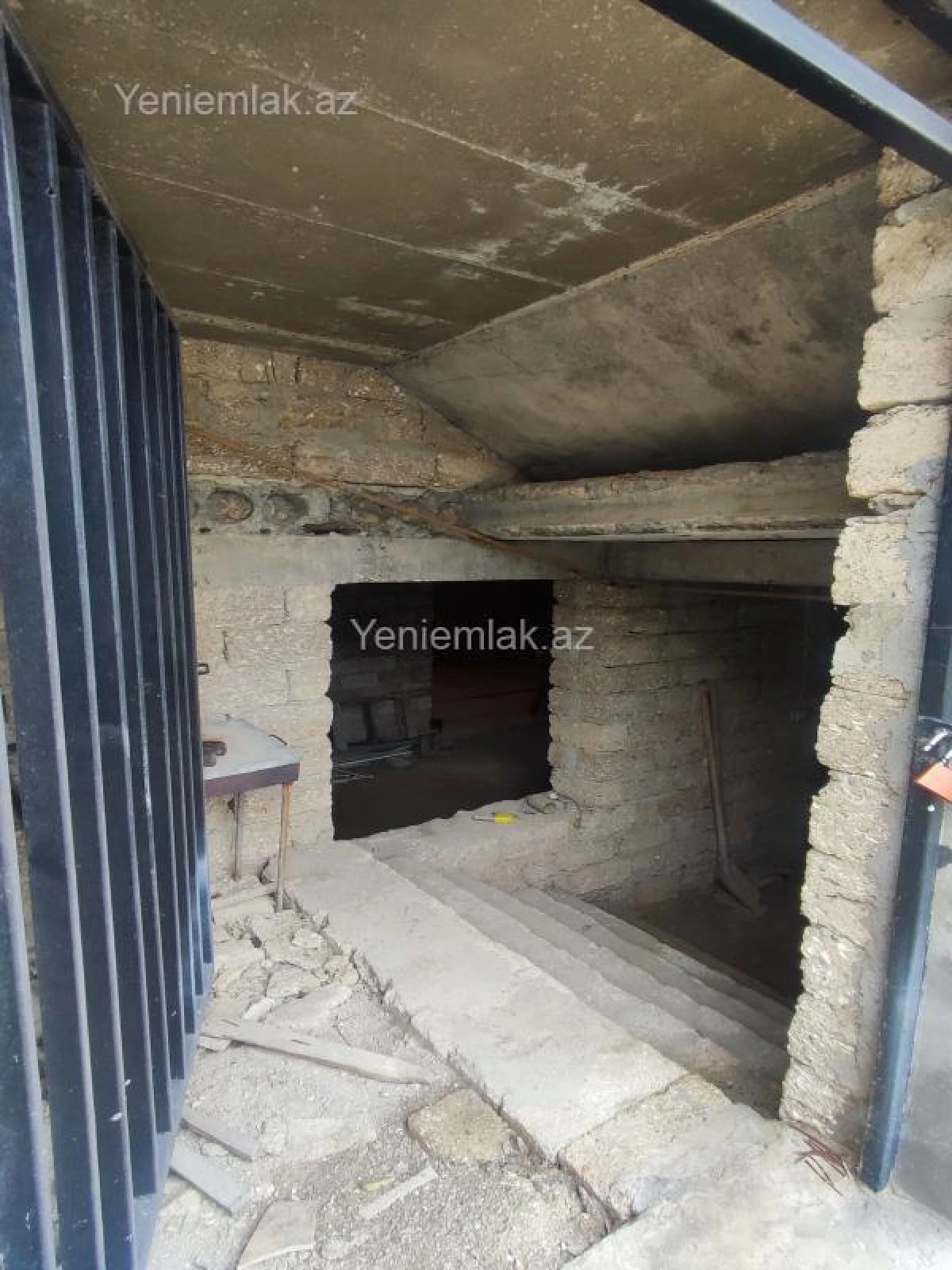 Satılır 5 otaqlı həyət evi 200 m²